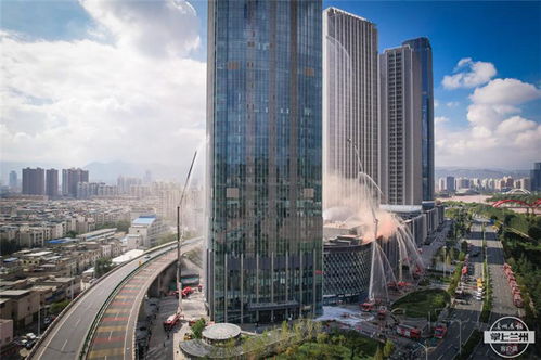 烈焰鑄盾，實戰礪兵——蘭州舉行大型商業綜合體滅火救援實戰演練側記